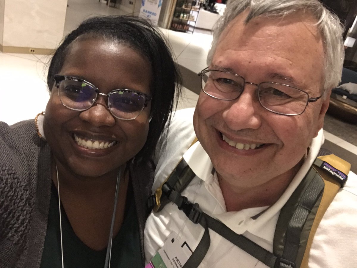 TMoss_PhD's tweet photo. #eval2019 in review in tweets 💗 Seeing so many #LEEAD mentors including @DrDonnaMertens @klbledsoe + these two beauties @leahcneubauer + @DrArtHernandez The conference was sprinkled with fellow culturally responsive and equitable evaluators everywhere! @changematrix @GSSWSR_BMC https://t.co/PaTcKCyPes