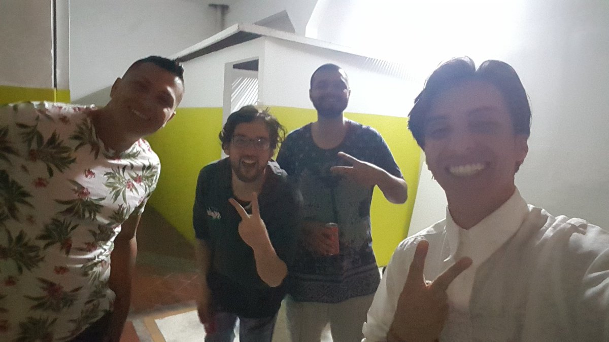 TengaMeFe's tweet photo. Con @peronomegrite @Doctorjajajaus y @harrycuenta aquí en @BoomAuditorioStandUp https://t.co/tTJ8R5CoSy