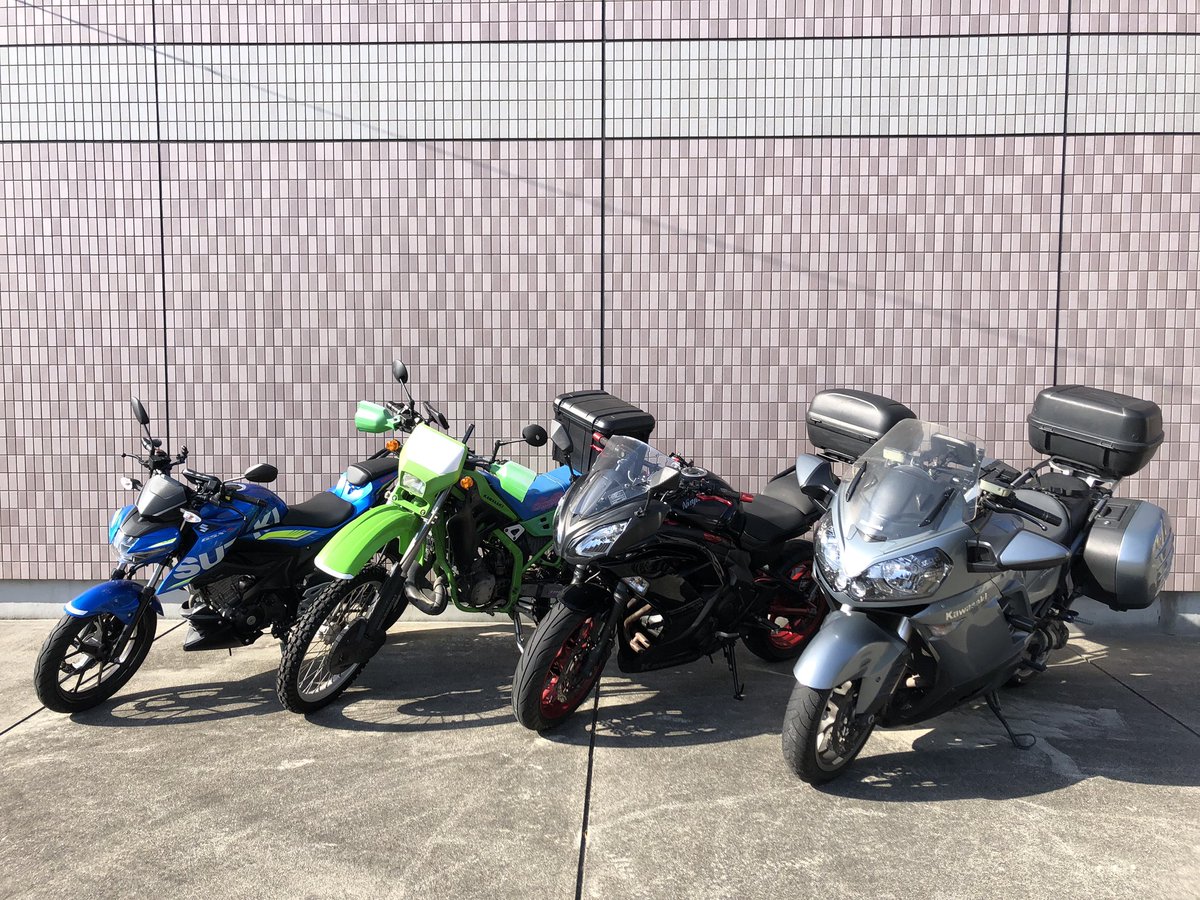 exe1964's tweet photo. バイク全部出し
←これが一年半でこうなった→ https://t.co/gx0heEuCqA