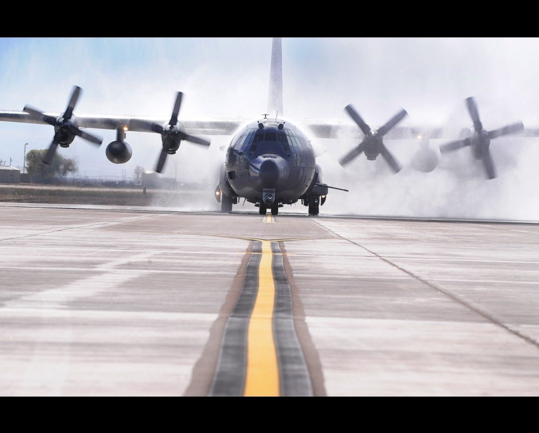 is_keelu's tweet photo. USAF
Lockheed AC-130W Stinger II
Departed from KPOB, #NorthCarolina
Spotted S/E of Atlanta, #Georgia
#ROCK32 #Reg175851 #AE5F09 #Gunship #C30J #Planespotting #Planespotter #Planespotters #RadarSpotter #Aircraft #aviation #MilitaryAircrafts https://t.co/FTwmc7LjlU