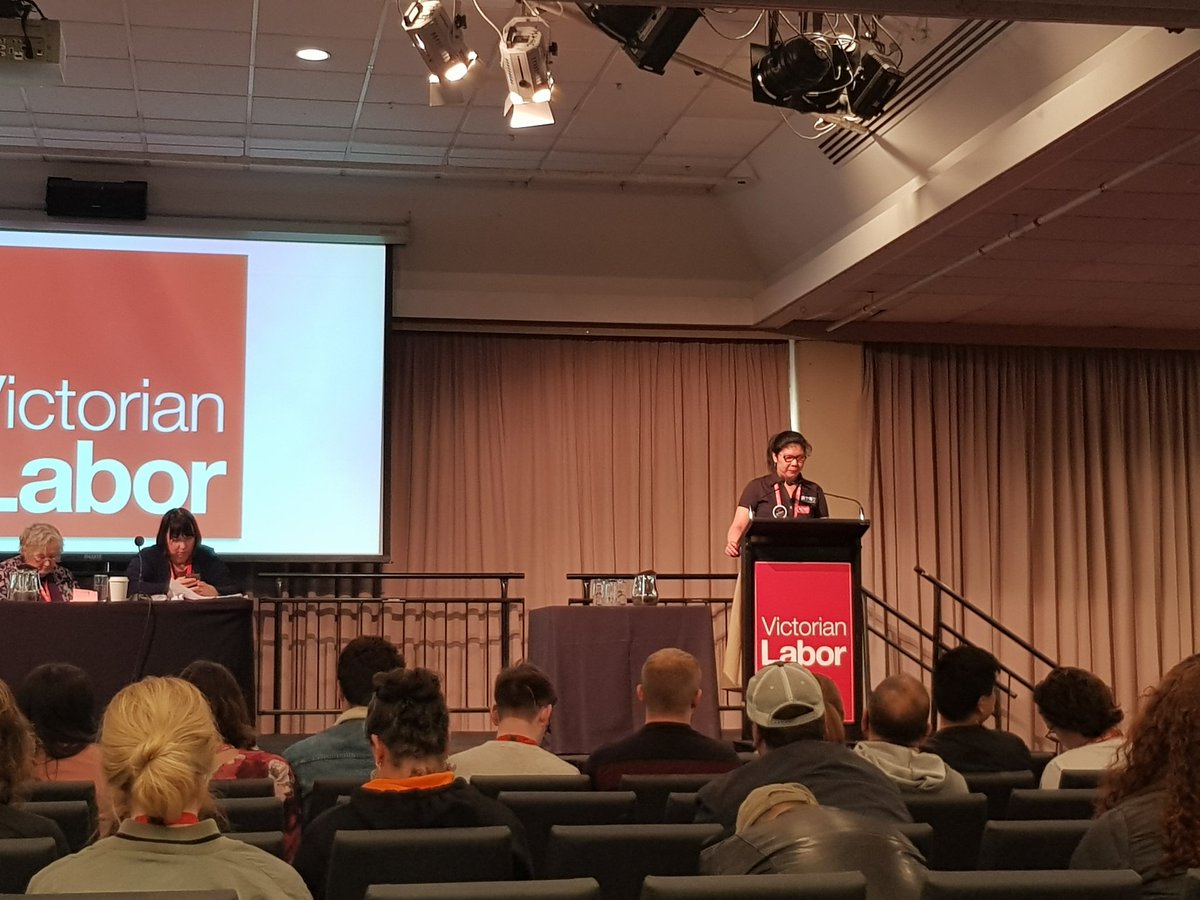 Delegate Tran from @RTBU speaks about serious issues with the outsourced - read privatised - #PTV call centre and calls on government to bring this essential service back under government control. #vicalpconf19 agrees. #publicservicesinpublichands