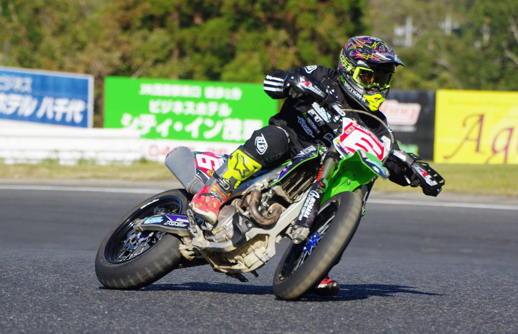 تويتر F Naka على تويتر スーパーモト モタード 茂原ツインサーキット アダスタムチャンネル モタードバイクnow T Co O17t0iuvkn