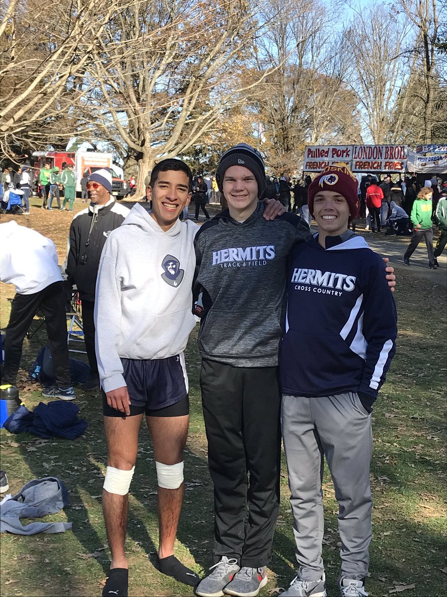 HermitsXC's tweet photo. Thank you very much to our Seniors! #HermitPride https://t.co/UBNdkBYrye