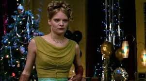 Happy birthday Martha Plimpton, the funniest host in the very 90s 200 cigarettes. 