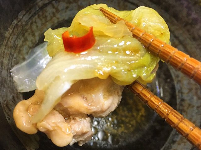 冬に絶対食べたくなる 洋風レタス鶏鍋 の作り方 話題の画像プラス 冬に絶対食べたくなる 洋風レタス鶏鍋 の作り方 話題の画像プラス