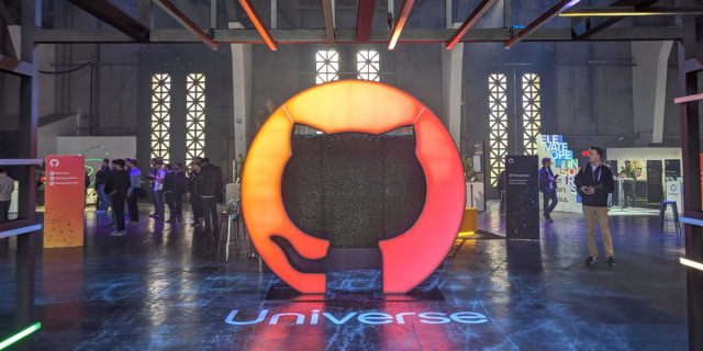 rrusovich's tweet image. &apos;GitHub launches #SecurityLab to protect open source code&apos; dy.si/BxBdTe2