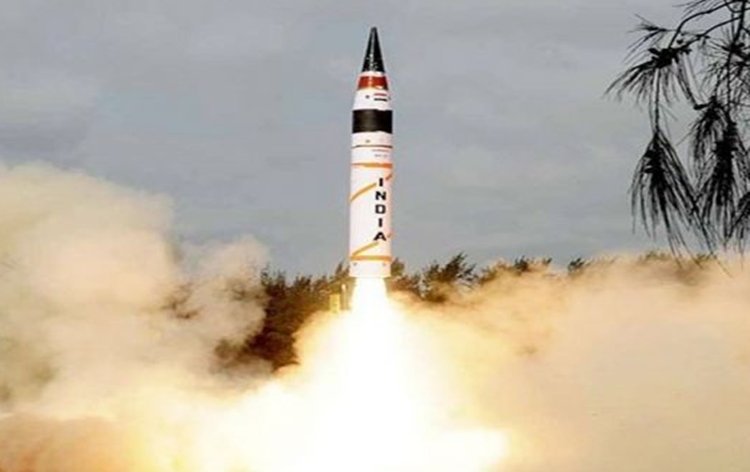 🇮🇳 CONGRATULATIONS!!#India carries out successful night-time test-firing of the 2,000 km strike range #Agni2 ballistic missile.