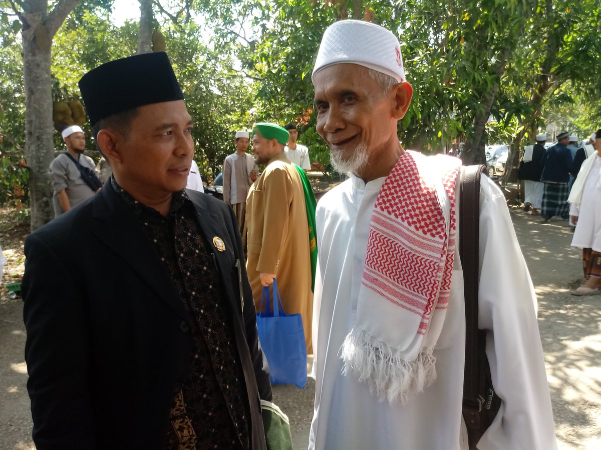 boudihardjo's tweet photo. Alhamdulilah bertemu kembali dalam ikatan dakwah yang merupakan kewajiban..bagi siapa saja tua atau pun muda...dgn tetap pada metode kenabian ... https://t.co/cxg32q31uv