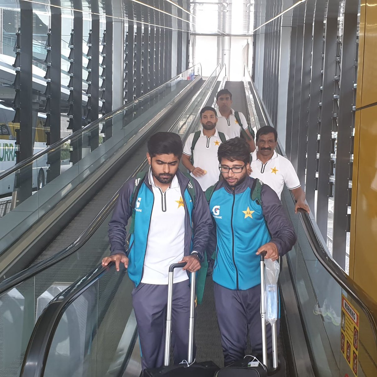 sarekheldotcom's tweet photo. Pakistan team reached Brisbane, the boys are geared up for the first Test from November 21❤❤
#SareKhel #PCB #PakvAus #Pakistan #PakistanZindabad #Greenshirts https://t.co/DNyBjkDt04