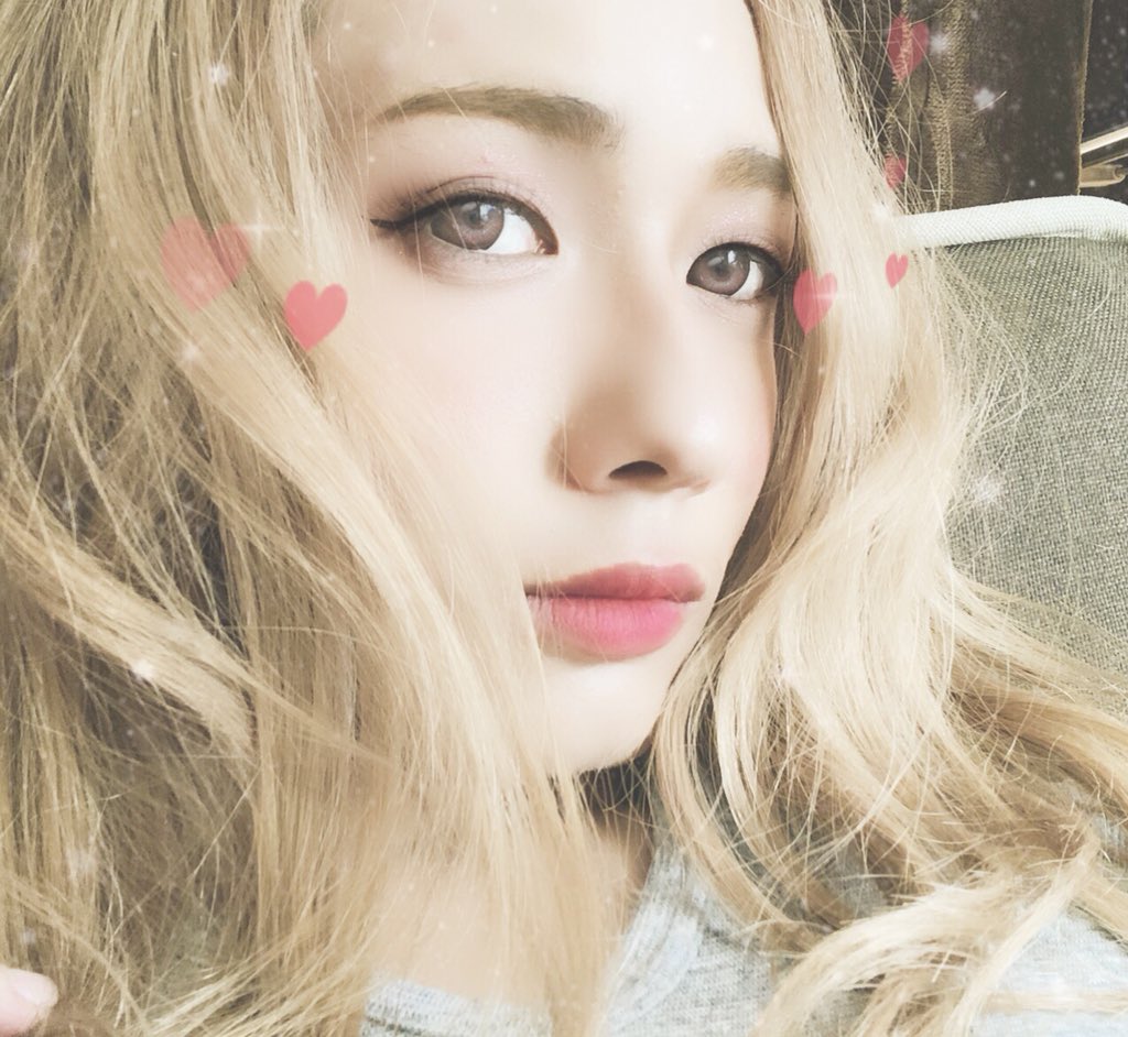 frsw_jin's tweet photo. この子めっちゃ美人じゃない？ https://t.co/cXT3T8wbBs