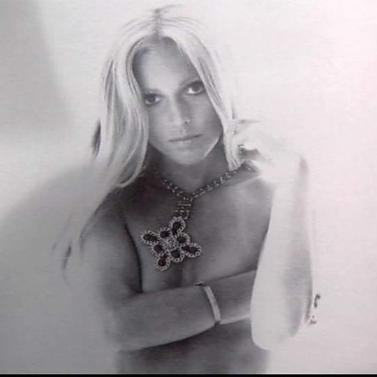 Happy birthday Joanna Pettet. 