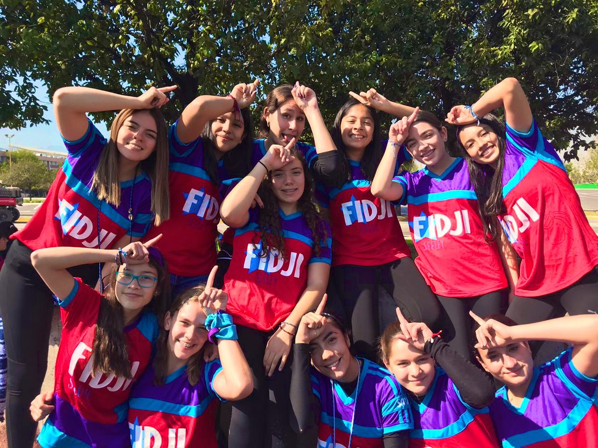 Cynthialemanv1's tweet photo. Me enseñan mucho más ellas a mi que yo a ellas, no me quiero ir de este sueño jamás💙💜✨ #ShowThePower https://t.co/lQNgdxqsEt
