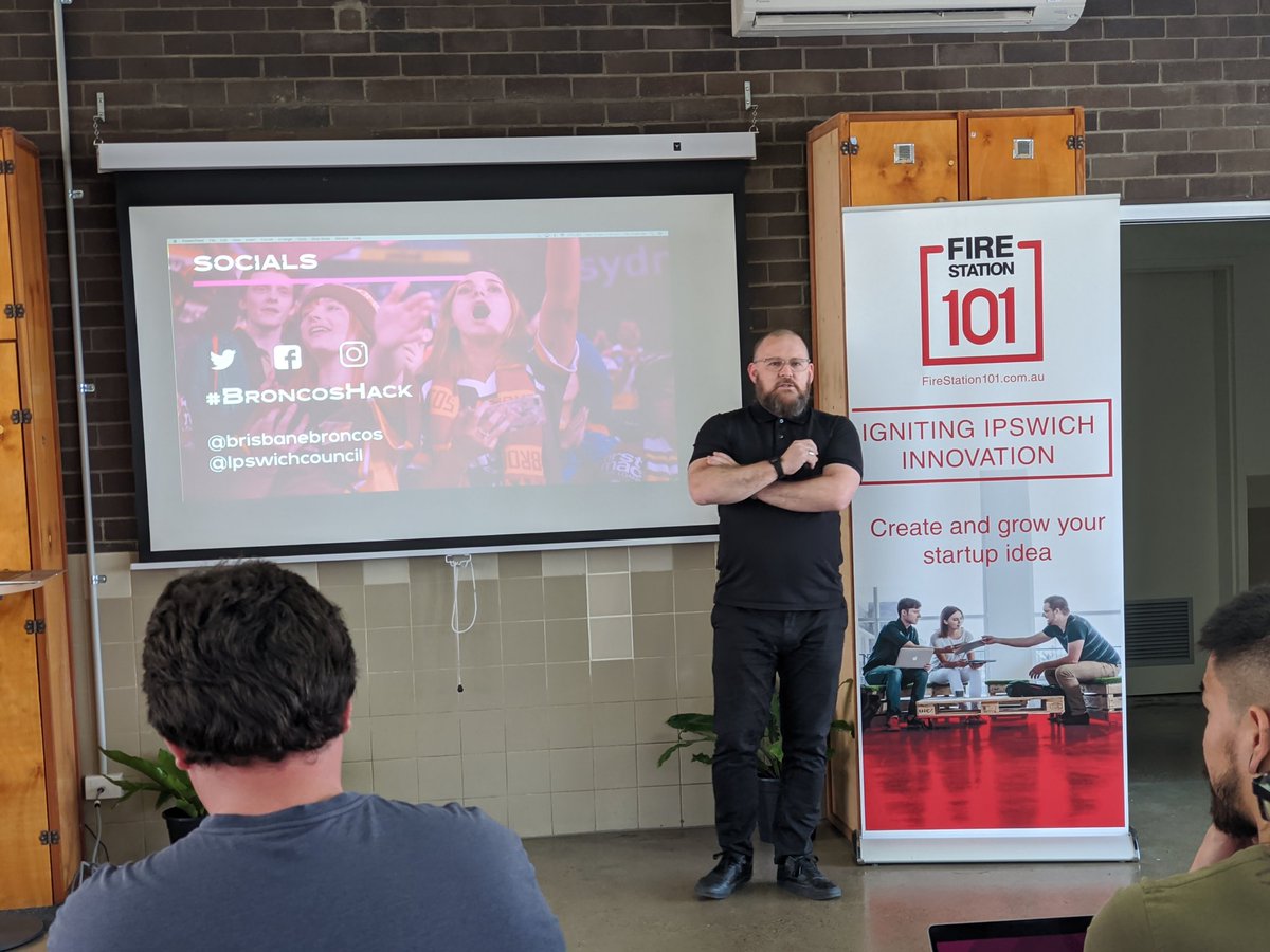 svict4's tweet photo. It's pitch time! #BroncosHack https://t.co/7vvKDHlLND
