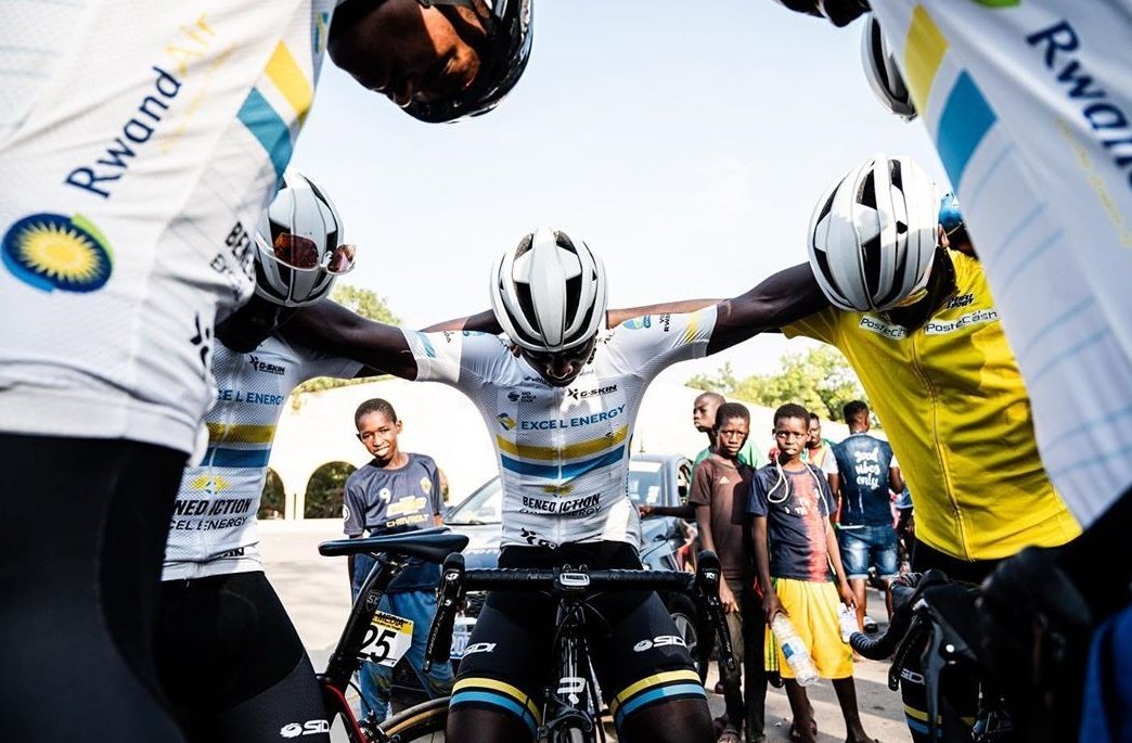 EJjPHQFXUAQA2YF?format=jpg&name=medium