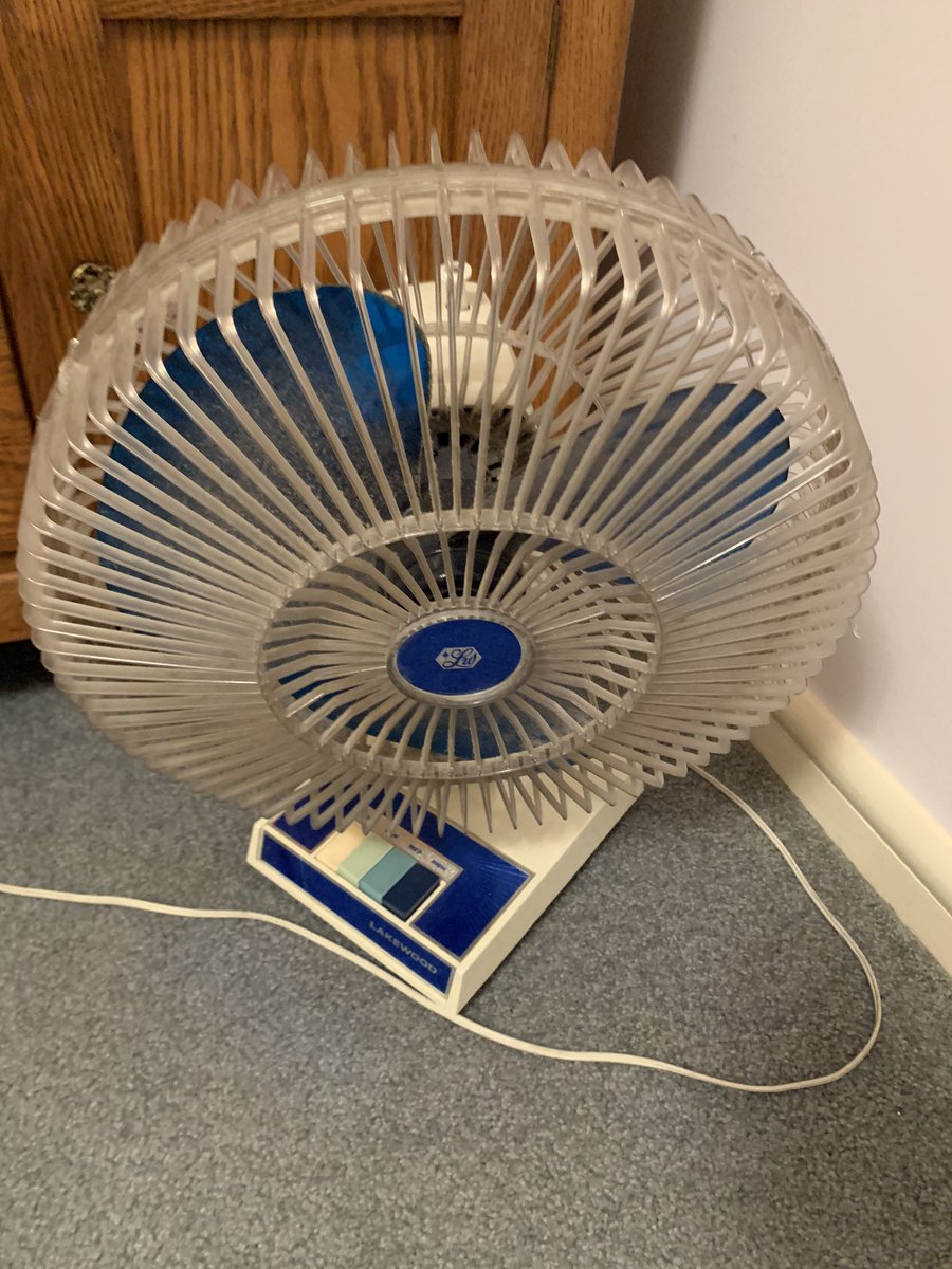 Fan that nods “no”