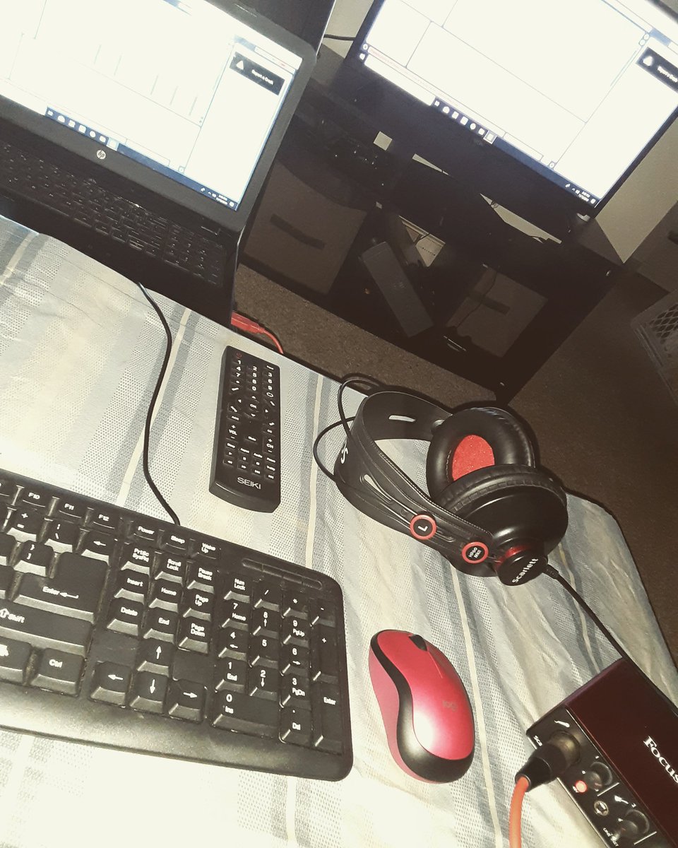 KLCDMIARTIST's tweet image. Life