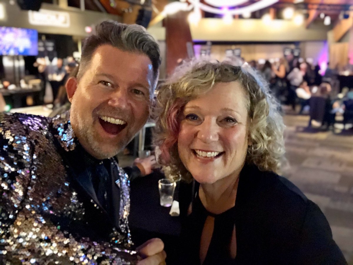 departuresxdean's tweet photo. Out at #poured at #cornucopia2019 w/ our friends at the Pique + #WhistlerMagazine 🙌 #gaynamicduo #ilovegay (@ Whistler Conference Centre in Whistler, BC) https://t.co/0pNXnehKYy https://t.co/659Yn70aHt