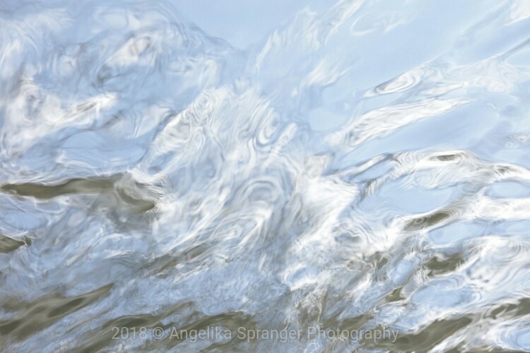 Last day #today
11am - 6pm to explore
#immersiveart #watermeditation
#waterphotography - all about #water by #AngelikaSpranger 601
#WimbledonArtStudios next to

150 #openstudios diverse #art
#artforsale #londonart in #SWLondon #meettheartist
Enjoy this 🆓 #artfair
<a href="/WimbledonArt/">Wimbledon Art Studios</a>