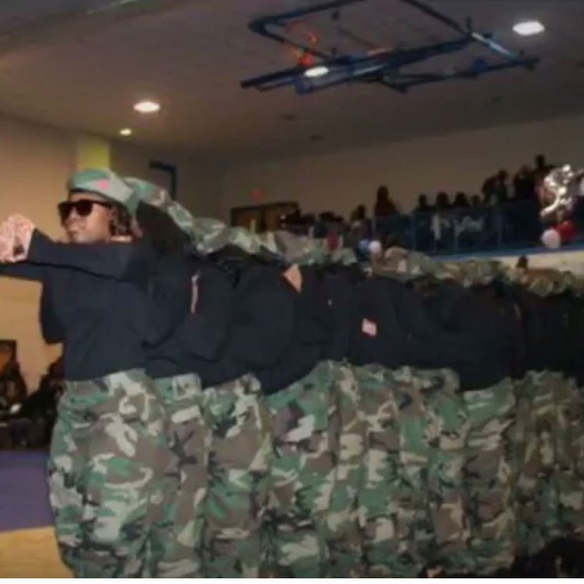 Dooda4President's tweet image. Set it owt 🔥🔥🔥 #EveverythingLitty ♥️🤍 #Fall2k10 🐣