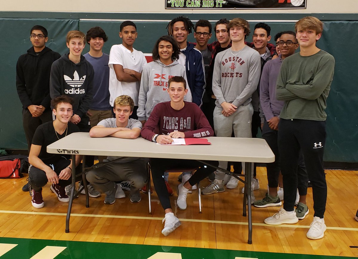 HighlanderSpeed's tweet photo. Carter Bajoit will be continuing his education and athletic career at Texas A&M University. Congratulations Carter!
#highlanderspeed
#twhscisd
#cisd
#gigem https://t.co/CcJPUzIANl