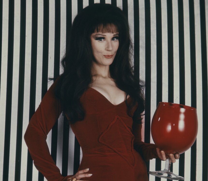 ThatsCarryOn's tweet photo. Remembering Fenella Fielding on her birthday.
A dear friend and favourite of #CarryOn and #Doctor producers #PeterRogers and #BettyBox, here in publicity for her greatest film appearance in Carry On Screaming! Always in our thoughts. x https://t.co/oT2r0pQPZs