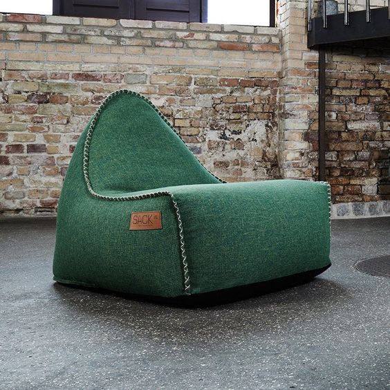 The RETROit Cobana Lounge by SACKit is suitable for both indoor and outdoor use, allowing you to make the most of the cooler months.
.
.
#spacesintoplaces #housesintohomes #dtales #retroitcobana #sackit #dubaiwinter #dubaihomes #livinginspiration #beanbag #dubaiinteriordesign