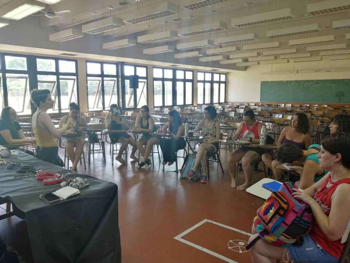 #ERF2019 #LOSFEMINISMOSSUENAN Segunda Jornada del Encuentro de Radialistas en #Rosario.

Arrancaron los talleres! #TallerDeRadioactivismoFeminista