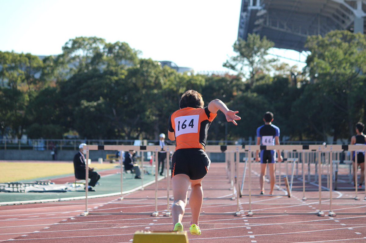 irikuH30enter's tweet photo. 九校医＠大井埠頭
よくよく考えたら新しい種目にチャレンジしたのは山本だけ？
遅れて到着した登坂はツーブロックにして割といい感じになってました。
外は真っ暗だったけど、愛花のカメラ、まじすごいね？ https://t.co/gdwNrH38Uy