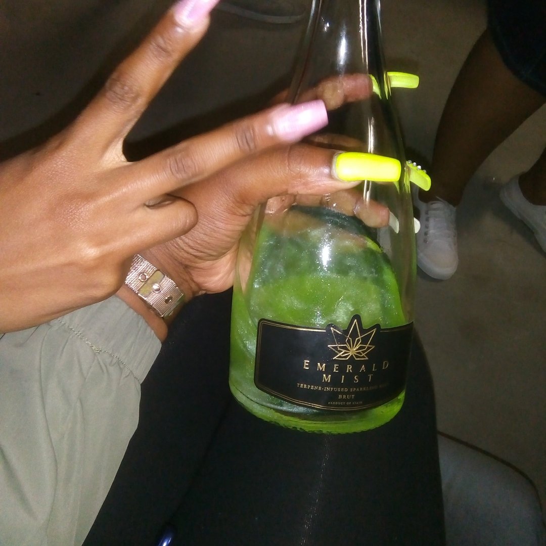 Eisenhaur79's tweet photo. Emerald Mist was popped in ekasi!!!!! Oh Snap! Look what just happened. We have kicked off the festive season folks! #noexperiencenecessary #cannabis #cava #terpenes #aphrodisiac #caskmatured #spain to #sa https://t.co/jmACCA27dd