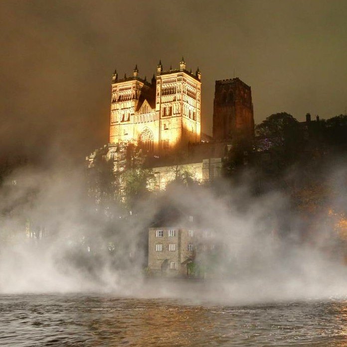 Last night of #lumiere tonight. If you are heading into Durham check out tips to maximize your visit: explorar.co.uk/durham/events/…

#DurhamLumiere #lumiere2019