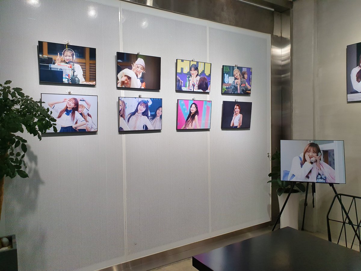 스밍스튜디오 왔는데 수정이 생일기념 전시회가! 너무 이뻐요ㅠ
깜찍이 수정이 보러 오세요
수정아 생일 축하해~
#내일이_수정이라서_내일을_기대해
<a href="/ALL_FOR_RYU/">류수정✨ALL FOR RYU</a>