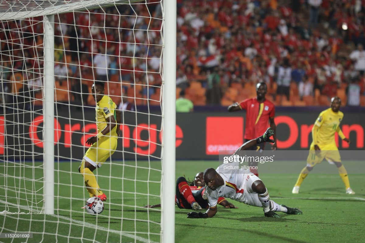 RobinInnocentJr's tweet photo. The miracle man Denis. Malawi can your goalkeeper even. 

But now how will I explain to my grand kids that Onyango saved us from conceding this goal  #LetsGoCranes #UGAMWI #AFCON2021Q  @UgandaCranes https://t.co/JEkHhZqeFX