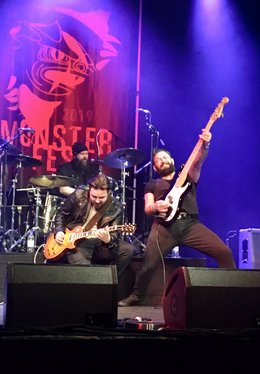 PeterCarroll10's tweet photo. Sad to see @TheKingLot go into hiding for a while, but glad to have caught their last performance for the foreseeable. Their usual fun, catchy and powerful show. Hope to see you boys again. In the meantime, all the best! 😎🍻 https://t.co/fFdipS1mRm