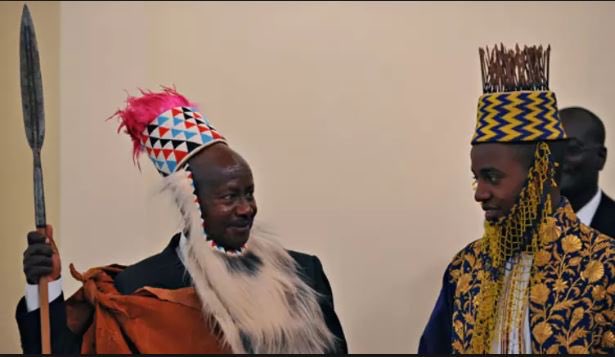 FortPortalCity1's tweet photo. who died from leukaemia in 1997 at the age of four. His only son is the current Omukama of Tooro.
WORTH SHARING... RETWEET
#TooroHistory #FortPortalCity #TooroKokasemera #VisitTooro https://t.co/oKwxTl4ICy
