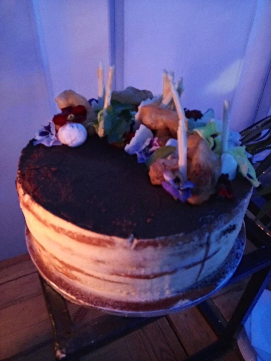 TVwithThinus's tweet photo. IN PHOTOS. The beautiful dessert table at @kykNETtv 's (@DStv 144) #kykNET20 birthday party on Saturday night in Johannesburg at the Inanda Polo Club. https://t.co/WiH8UXRspU