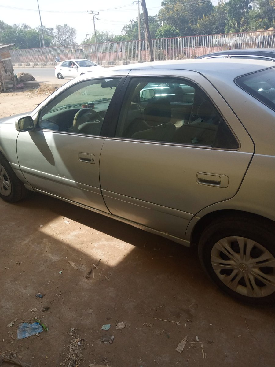 Waspapping_'s tweet photo. Hello Twitter,

This Silvered color Camry 2000 with plate number GGE146BH was stolen yesterday

Kindly RETWEET until its found. Thank you https://t.co/O5GrT16AnI