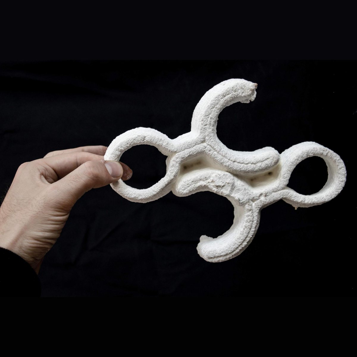 digitag's tweet photo. Bio Ex-Machina, a collaborative project between Co-de-iT and @corpuscoli , is on display at "DESIGN MATTERS" at @bildmuseet / UMEA (SE) Opening today, November 15th 2019
#bioexmachina #biofabrication #bioprinting #robotics #mycelium #biology #biodesign #nextDESIGN https://t.co/4edGA7PcNk