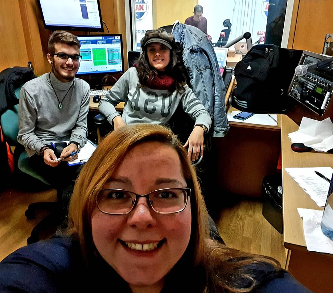 marcmata13's tweet photo. L'equip de redacció, producció i so del @MarcadorCat ja estem en directe informant de tota l'actualitat del futbol català. Fins les 14.30h a @radiomarcabcn i a l'app. Ens agrada la ràdio, el periodisme i el futbol modest 📻⚽️ #MarcadorCat #2aB3 #3div5 #1Cat #2Cat #futbolcat https://t.co/SMTykGAPnn