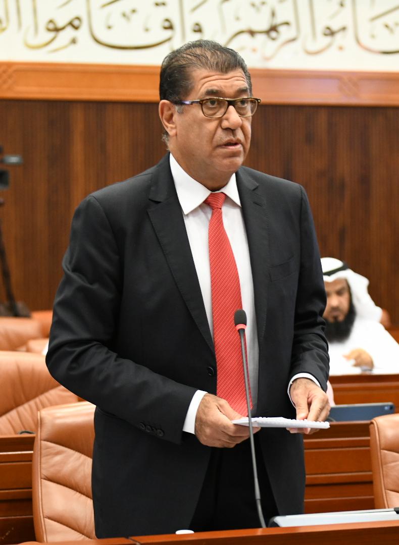 ShuraBahrain's tweet photo. #جمال_فخرو: ليس لدينا ظاهرة جريمة منظمة من قبل العمال الأجانب في البحرين تجعلنا نلزمهم بجلب شهادة حسن سير سلوك، فهذا الإلزام سيزيد عملًا إداريًا ولن يضيف لأمن البحرين لأن الأجهزة الأمنية تقوم بعملها على أكمل وجه

#مجلس_الشورى_البحريني #البحرين https://t.co/c2Sl3kKR9C