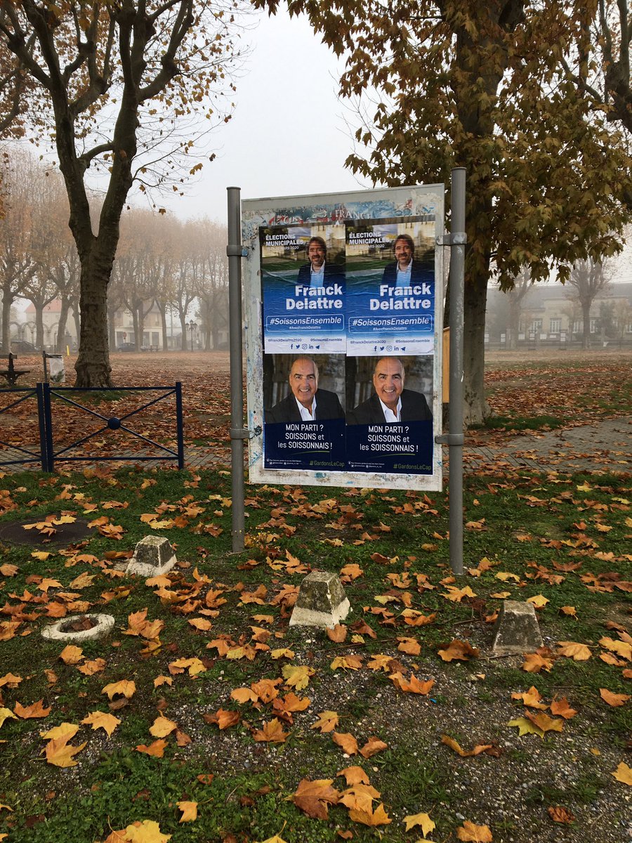 jmcarresoissons's tweet photo. La bataille de l’affichage se transforme en consensus. C’est chouette le partage #politique #EnsemblepourlesSoissonnais @CremontAlain et  @DelattreFranck1 https://t.co/BHu5uF6JAk