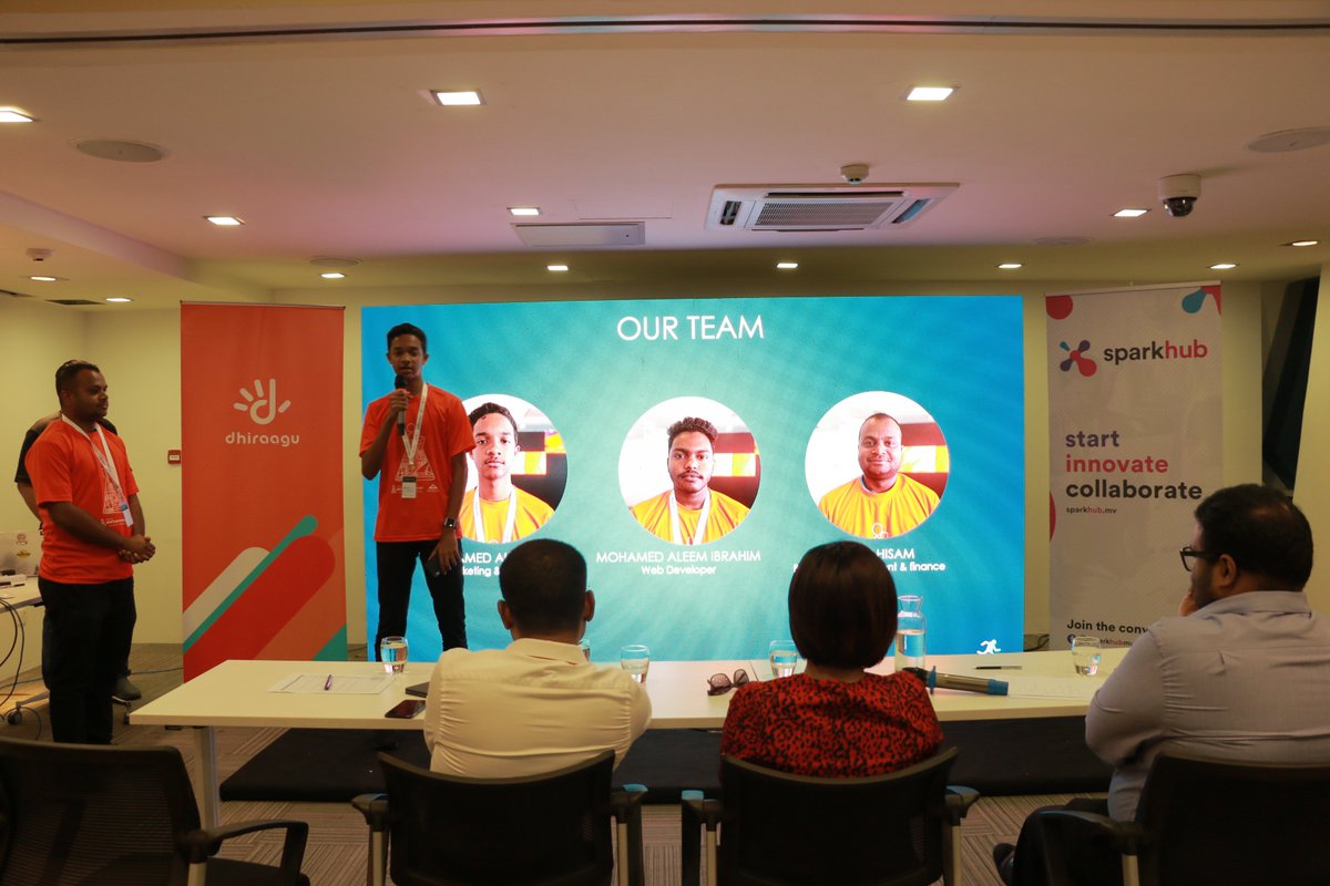 swmaldives's tweet photo. Next to pitch their business idea is Umpire - A competitions portal for youth!!!

@Dhiraagu @sparkhubmv  #SWMaldives https://t.co/OTStddbTYN