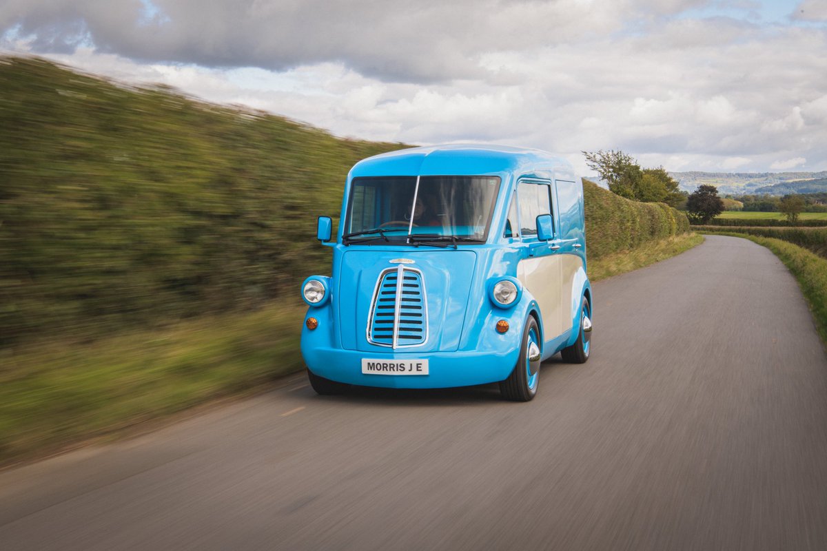 MorrisComm's tweet photo. With a state-of-the-art lithium-ion battery powertrain, and featuring a modular chassis and carbon-fibre body construction, the JE is a unique proposition.
https://t.co/IuV8AvcKvA
#morriscommercial #morrisje #electricvan #ev #bev #electricvehicles #batterypower #electric https://t.co/LbZwaawoI1