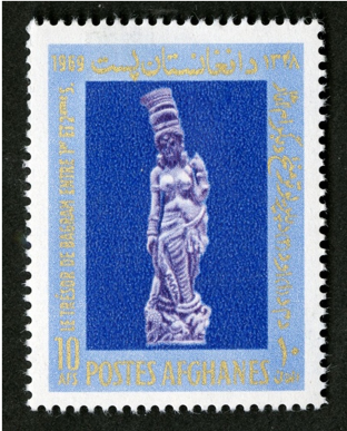 AfghanHistorian's tweet photo. As part of the international tourism campaign, the 1969 ‘Visit Afghanistan’ three-part postage stamp series depicted artefacts from #Hadda and #Begram – two of the most prized collections housed at the National Museum of Afghanistan. @PostalMuseum #KabulMuseum EM https://t.co/NniUT4nn4M