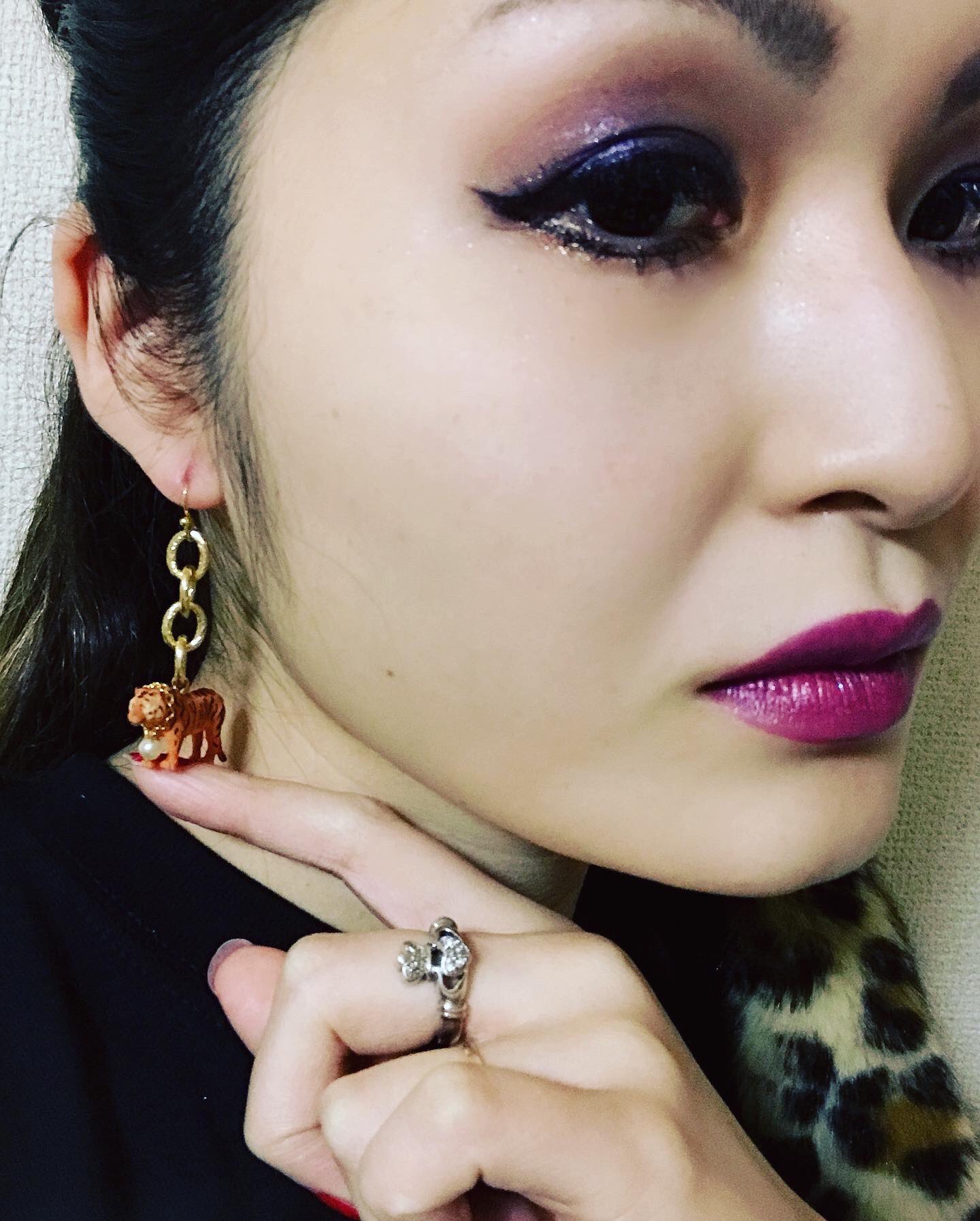 あっこりんりん در توییتر 宇都宮まきピーにすっぴんの方がかわいいって言われたから今日はメイクうすくしよう と思ったけど気づいたら無理だったよ ピアスは チャーリー浜 Tシャツ 吉本新喜劇ィズ あっこりんりん در توییتر 宇都宮まきピーにすっぴんの方がかわいいって言われたから今日はメイクうすくしよう と思ったけど気づいたら無理だったよ ピアスは チャーリー浜 Tシャツ 吉本新喜劇ィズ