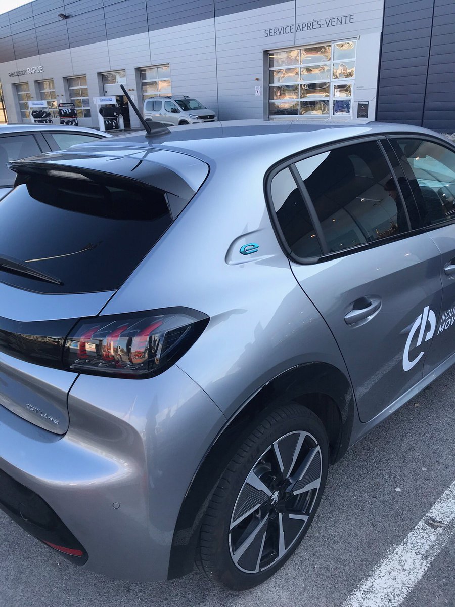 Stephk262's tweet image. Une @Peugeot #e208 au top!
Agréablement surpris de la conduite électrique! #208FirstDrive