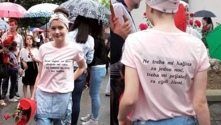 pensandopr's tweet photo. Esta es Lejan Kozlić, estudiante Bosnia. Su camiseta decía:

“Le di mi dinero a los niños que se someten a tratamiento contra el cáncer. Puedo ir a mi prom sin un traje...

...y en la parte de atrás: "No necesito un traje para una noche, necesito un amigo para toda la vida". https://t.co/jlRlu3IAwj