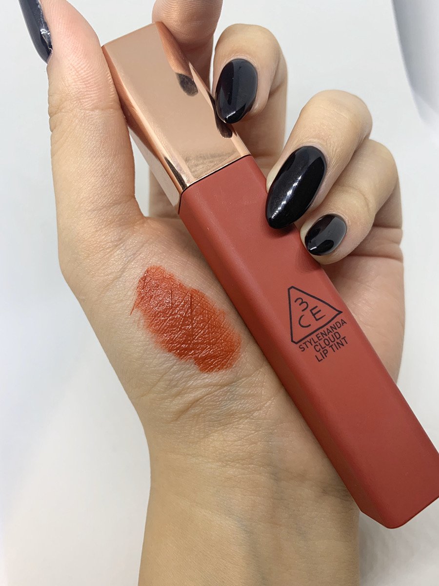 bagunibyjoah's tweet photo. 【3CE】のCLOUD LIP TINT
#LIVE A LITTLE
大人っぽい赤リップ❤️💄
価格:15,000ウォン(約1500円)
#3CE #リップ #JOAHCOSME #韓国コスメ #美容垢 #コスメ垢 #韓国美容 #韓国好きな人RT https://t.co/EDQ9HJz5GM