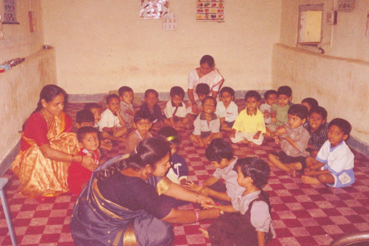 manavlok1982's tweet photo. Babuji started ‘Balak Mandir’ on February 26, 1989 in Kuranwadi. This platform opened doors to children around, especially for girls.Later the Government adapted this idea and gave it the name “Aanganwadi.” 
#RememberingBabuji #BalMandir #Anganwadi #GirlEducation #MANAVLOK #Beed https://t.co/h8G9g1pr78