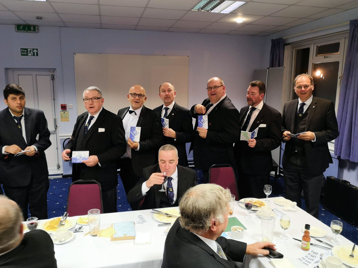 GlennKarpel's tweet photo. Excellent Khalsa Installation last night with around 90 attendees - and the queue to get their Berkshire Explorer books signed was quite something to behold...even APGM1 didn't miss out! https://t.co/E0ST0Xwo1x