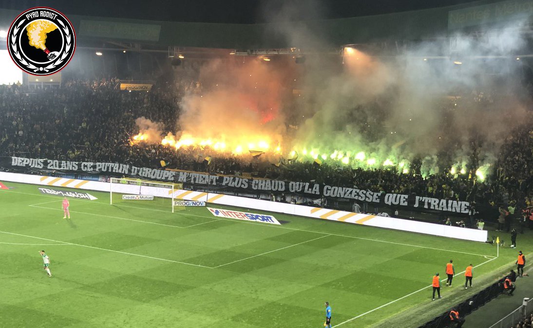 pyroaddict_'s tweet photo. Nantes 🇨🇵 - Saint Étienne 🇨🇵 | 10.11.2019 "20 years Brigade Loire" #FCNASSE https://t.co/eDCvn3XIy1